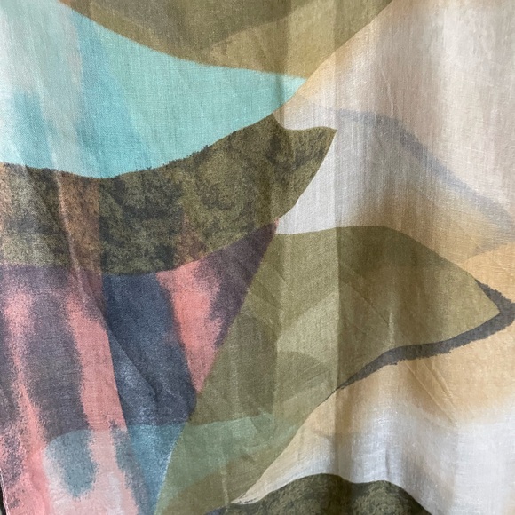 Floral and Patterned scarves - Picture 3 of 16